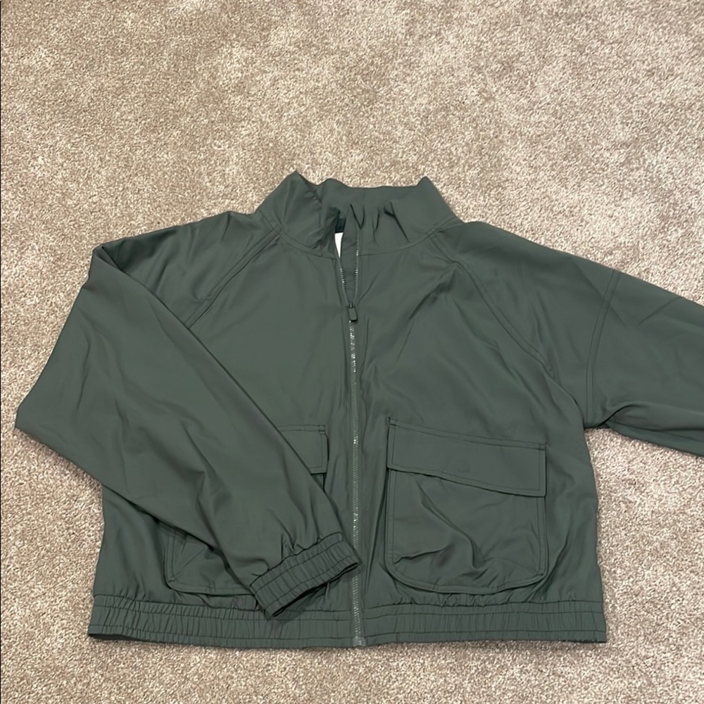 Old Navy Active StretchTech Jacket in Olive